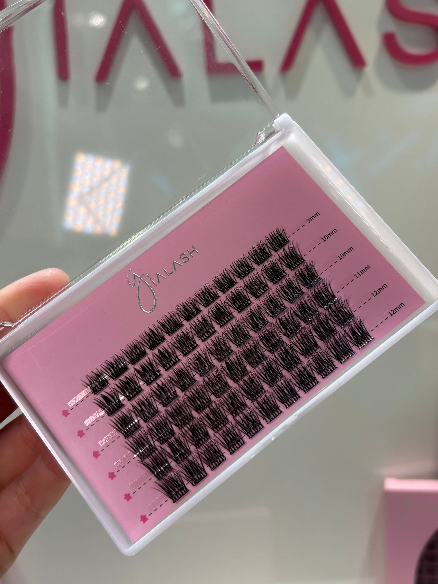 Classic Glam (66 Clusters)